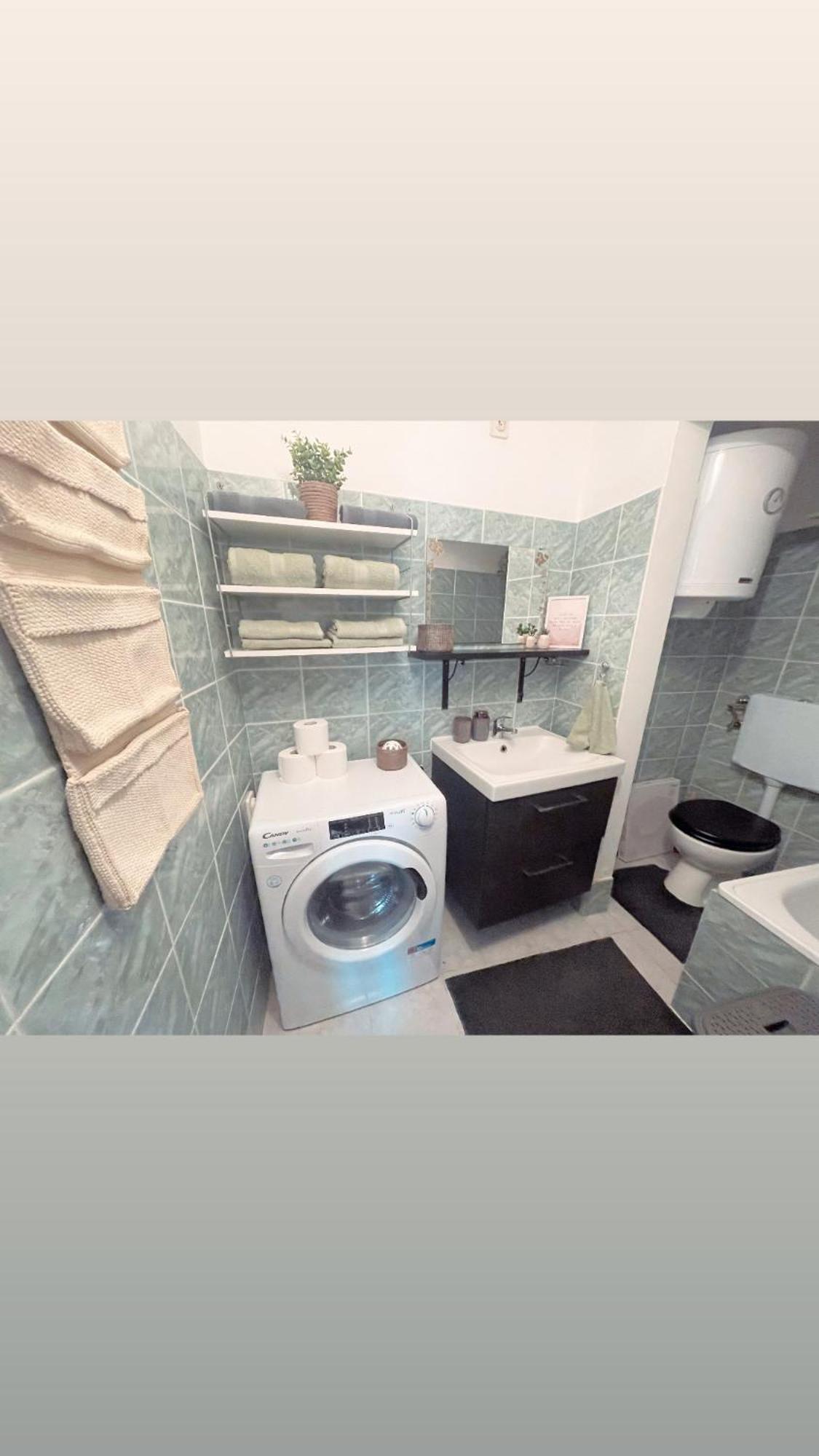 Apartma Ella Koper Eksteriør billede
